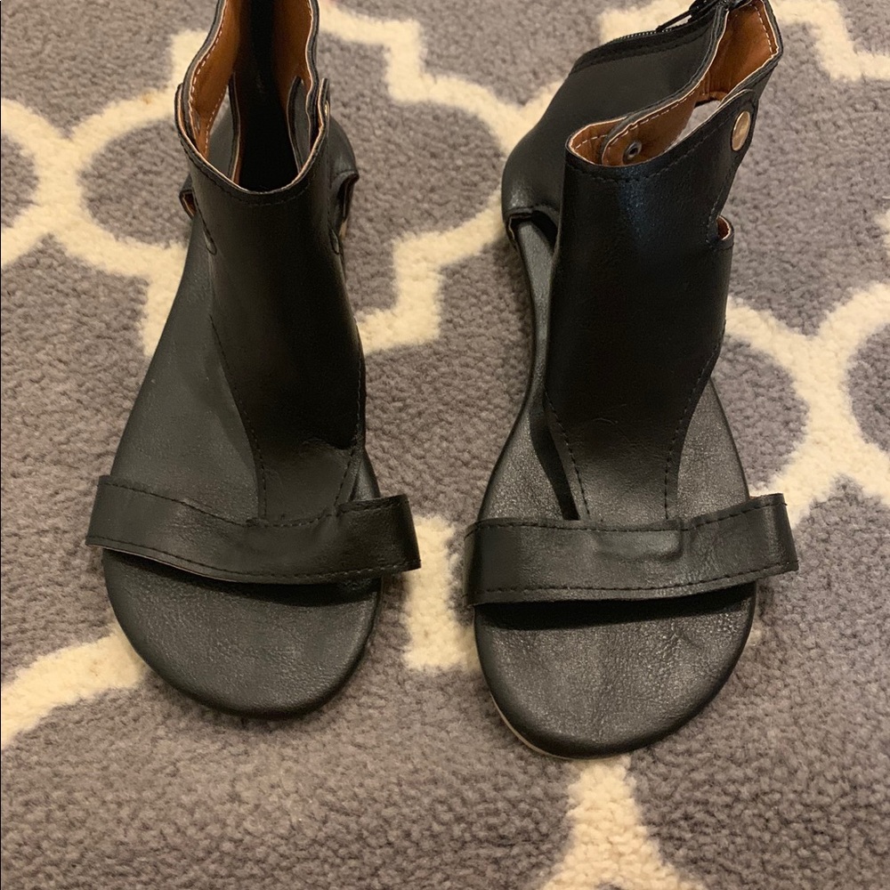 Black Flats